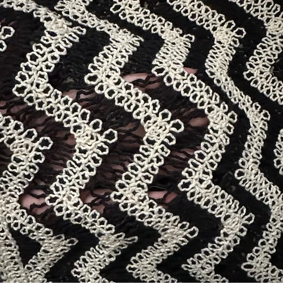 Crochet pants - Picture 7 of 7